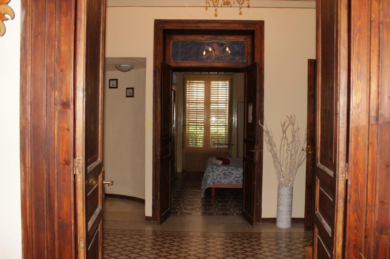 B&B Stazione Centrale Palermo Buitenkant foto